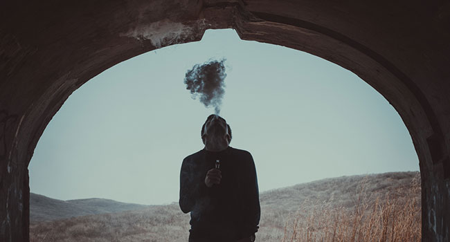 DAVID-VS-GOLIATH-BIG-TOBACCO--THE-WAR-ON-VAPING-1.jpg